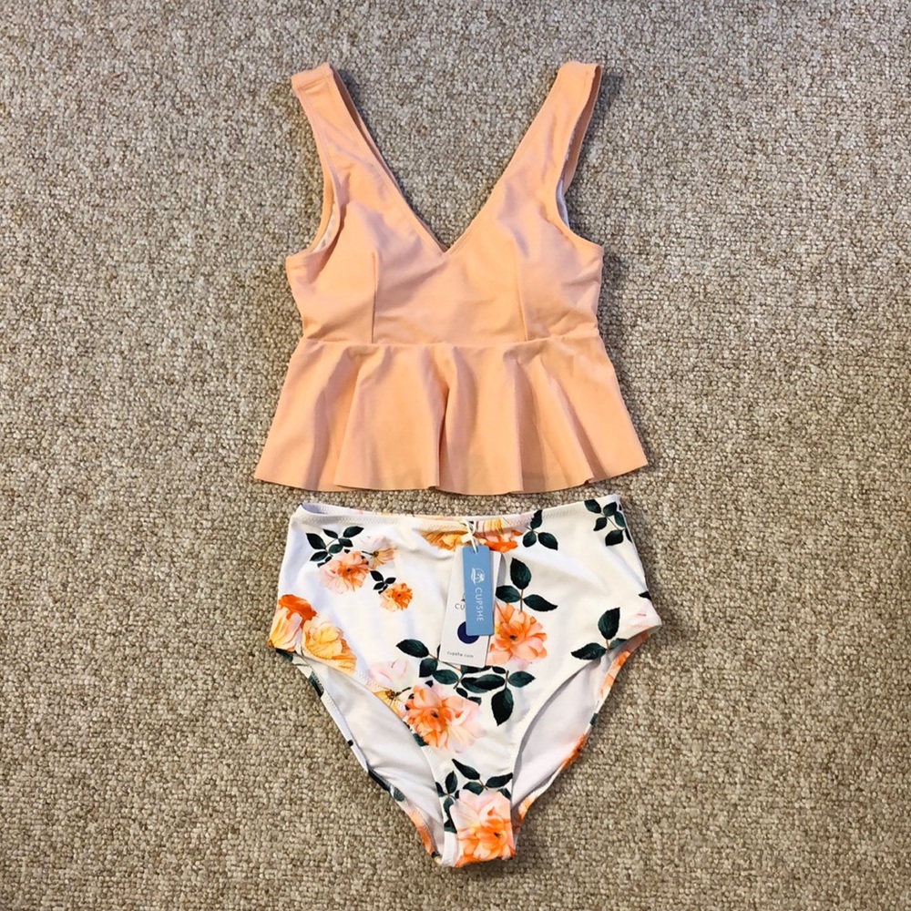 Cupshe pink green peplum/floral swimming suits